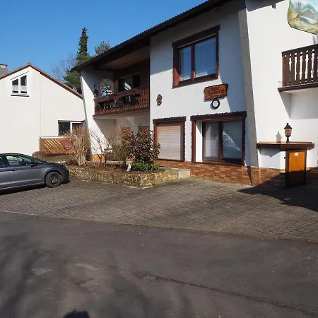 Haus Waldesruh, 3 Ferienwohnungen Hemfurth-Edersee Exterior photo