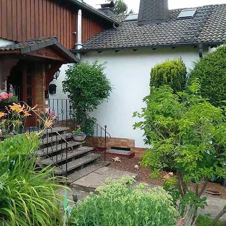 Haus Waldesruh, 3 Ferienwohnungen Hemfurth-Edersee Exterior photo